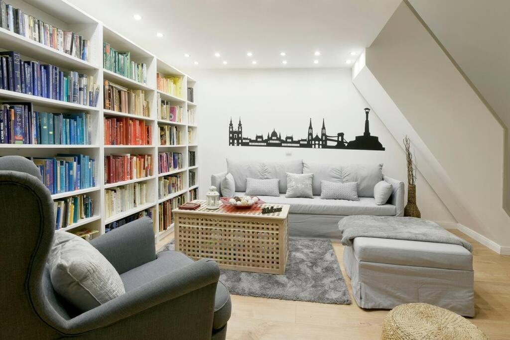 Downtown Island Of Peace By Nw Apartment Budapest Luaran gambar