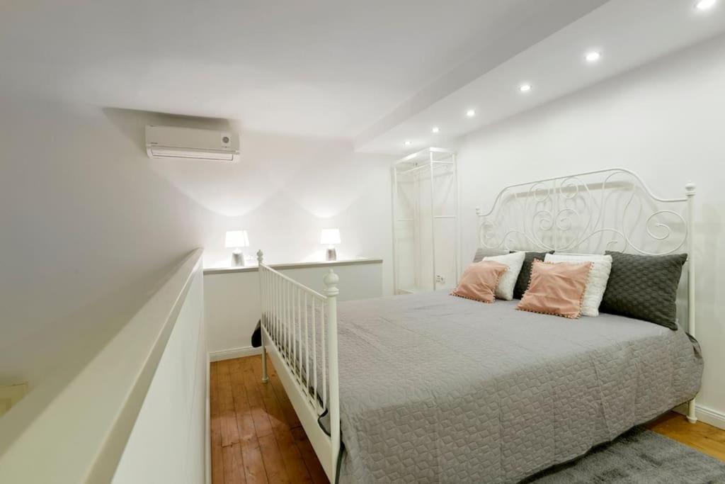 Downtown Island Of Peace By Nw Apartment Budapest Luaran gambar